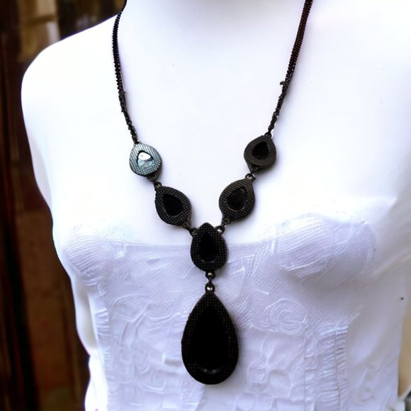 Statement Black Diamante Teardrop Black Stone and Chain Elegant Night Out - Picture 3 of 4